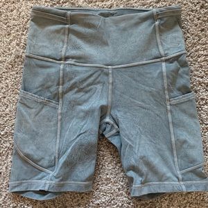 Fast and free biker shorts women size 4